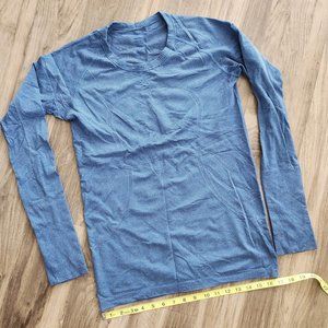 Swiftly Tech Long-Sleeve Shirt size 10